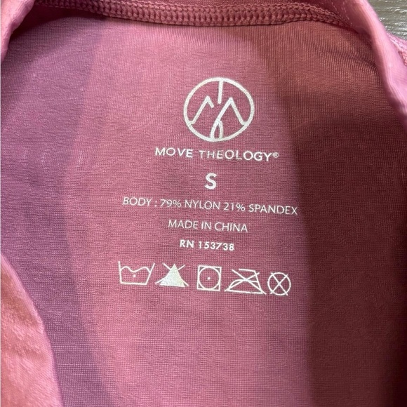 NWT Move Theology Pink Textured Pajama Set Women’s Size S Long Sleeve & Shorts - Picture 5 of 5